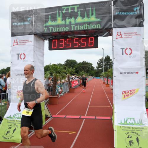 15.06.2025 - 7 Türme Triathlon Michael Strokosch http://msf.ph/oto/7970395 15.06.2025 13:55:57 Ziel 455, 475, 760, 1064, 1070, 1175 meine-sportfotos.de