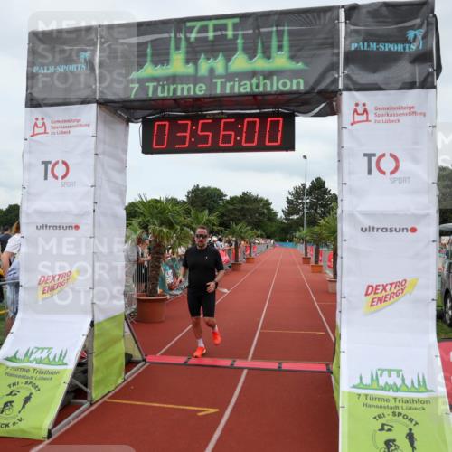 15.06.2025 - 7 Türme Triathlon Michael Strokosch http://msf.ph/oto/7970409 15.06.2025 13:56:00 Ziel 760, 1064, 1070, 1175 meine-sportfotos.de