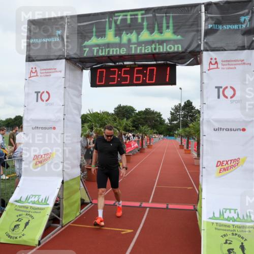 15.06.2025 - 7 Türme Triathlon Michael Strokosch http://msf.ph/oto/7970417 15.06.2025 13:56:00 Ziel 760, 1064, 1070, 1175 meine-sportfotos.de