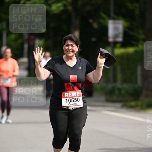 15.06.2025 - REWE Women's Run Dr. Thomas Lammeyer http://msf.ph/oto/7970420 15.06.2025 09:59:33 Laufen 10550 meine-sportfotos.de