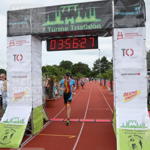 15.06.2025 - 7 Türme Triathlon Michael Strokosch http://msf.ph/oto/7970482 15.06.2025 13:56:27 Ziel 410, 904, 924 meine-sportfotos.de