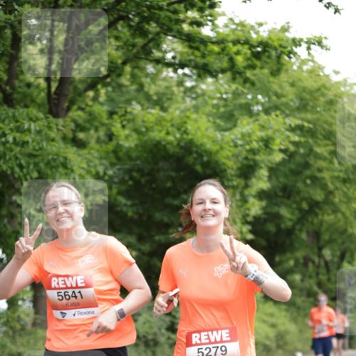 15.06.2025 - REWE Women's Run Jannik Wohlers http://msf.ph/oto/7970484 15.06.2025 10:05:30 Laufen 5641, 5279 meine-sportfotos.de