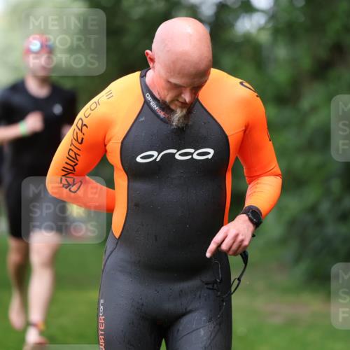 15.06.2025 - 7 Türme Triathlon Michael Strokosch http://msf.ph/oto/7970496 15.06.2025 12:58:06 Schwimmen 192, 704, 717, 773, 775, 798, 853, 956, 974, 1010, 1052, 1054, 1069, 1085, 1106, 1127, 1141, 1162, 1186, 1193 meine-sportfotos.de
