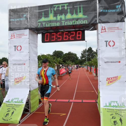 15.06.2025 - 7 Türme Triathlon Michael Strokosch http://msf.ph/oto/7970502 15.06.2025 13:56:28 Ziel 410, 904, 924 meine-sportfotos.de