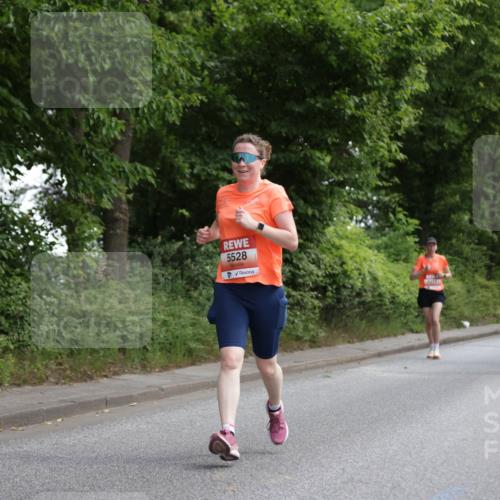 15.06.2025 - REWE Women's Run Jannik Wohlers http://msf.ph/oto/7970503 15.06.2025 10:05:34 Laufen 5528, 5281, 6329 meine-sportfotos.de