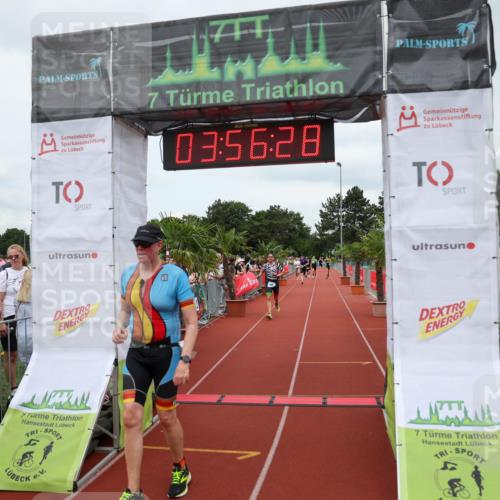 15.06.2025 - 7 Türme Triathlon Michael Strokosch http://msf.ph/oto/7970506 15.06.2025 13:56:28 Ziel 410, 904, 924 meine-sportfotos.de
