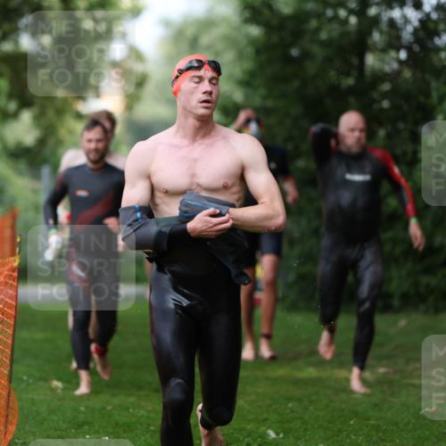 15.06.2025 - 7 Türme Triathlon Michael Strokosch http://msf.ph/oto/7970633 15.06.2025 12:58:22 Schwimmen 192, 717, 739, 773, 794, 795, 798, 807, 815, 832, 853, 899, 935, 938, 956, 974, 1007, 1044, 1052, 1059, 1085, 1102, 1106, 1127, 1141, 1143, 1146, 1162, 1180, 1187 meine-sportfotos.de