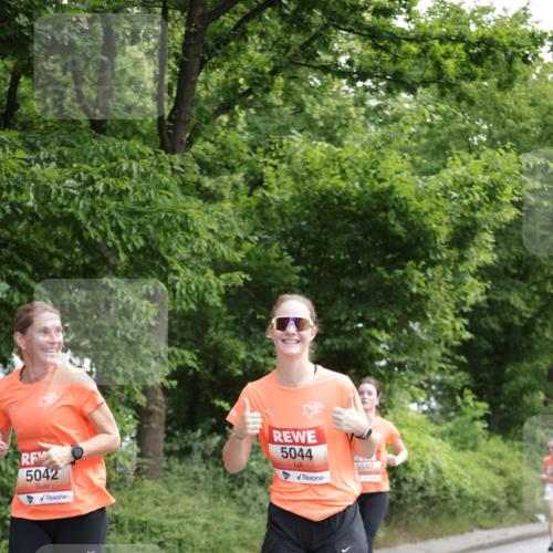 15.06.2025 - REWE Women's Run Jannik Wohlers http://msf.ph/oto/7970637 15.06.2025 10:05:45 Laufen 5042, 5044, 5597 meine-sportfotos.de