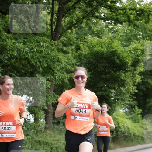 15.06.2025 - REWE Women's Run Jannik Wohlers http://msf.ph/oto/7970646 15.06.2025 10:05:45 Laufen 5042, 5044, 5597 meine-sportfotos.de