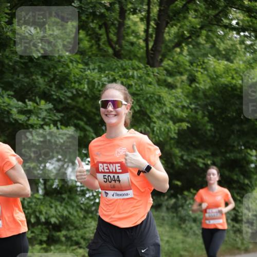 15.06.2025 - REWE Women's Run Jannik Wohlers http://msf.ph/oto/7970666 15.06.2025 10:05:46 Laufen 5044, 6697 meine-sportfotos.de
