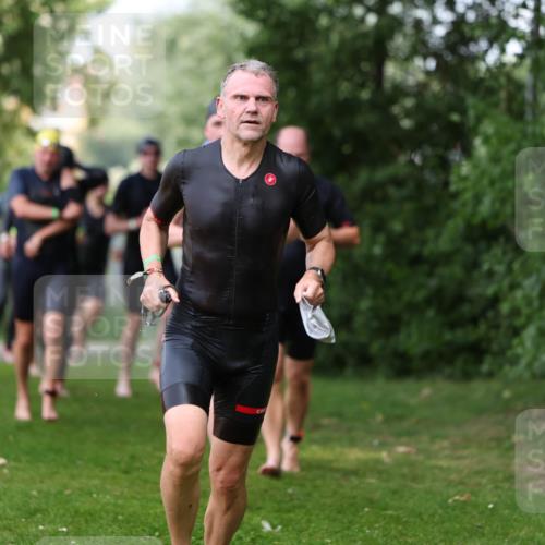 15.06.2025 - 7 Türme Triathlon Michael Strokosch http://msf.ph/oto/7970723 15.06.2025 12:58:29 Schwimmen 192, 717, 739, 773, 794, 795, 798, 807, 815, 832, 899, 935, 938, 1007, 1044, 1059, 1085, 1102, 1106, 1143, 1146, 1180, 1187 meine-sportfotos.de