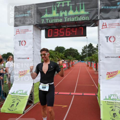 15.06.2025 - 7 Türme Triathlon Michael Strokosch http://msf.ph/oto/7970728 15.06.2025 13:56:47 Ziel 658, 769, 996, 1029 meine-sportfotos.de