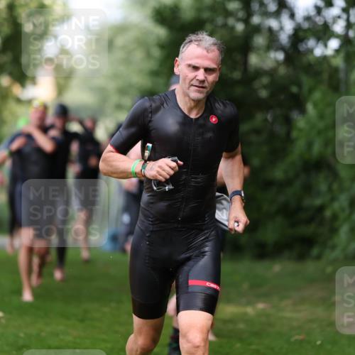 15.06.2025 - 7 Türme Triathlon Michael Strokosch http://msf.ph/oto/7970731 15.06.2025 12:58:30 Schwimmen 192, 717, 739, 773, 794, 795, 807, 815, 832, 899, 935, 938, 1007, 1044, 1059, 1085, 1102, 1106, 1143, 1146, 1180, 1187 meine-sportfotos.de