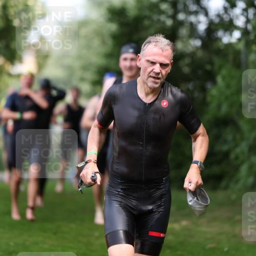 15.06.2025 - 7 Türme Triathlon Michael Strokosch http://msf.ph/oto/7970735 15.06.2025 12:58:30 Schwimmen 192, 717, 739, 773, 794, 795, 807, 815, 832, 899, 935, 938, 1007, 1044, 1059, 1085, 1102, 1106, 1143, 1146, 1180, 1187 meine-sportfotos.de