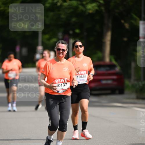 15.06.2025 - REWE Women's Run Dr. Thomas Lammeyer http://msf.ph/oto/7970747 15.06.2025 09:59:54 Laufen 10869, 10137 meine-sportfotos.de