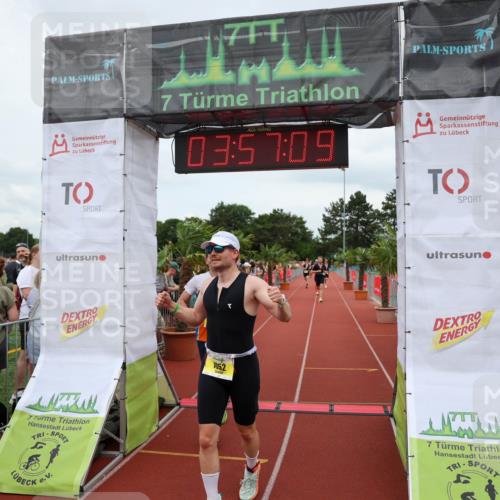 15.06.2025 - 7 Türme Triathlon Michael Strokosch http://msf.ph/oto/7970777 15.06.2025 13:57:08 Ziel 505, 950, 1052, 1069 meine-sportfotos.de