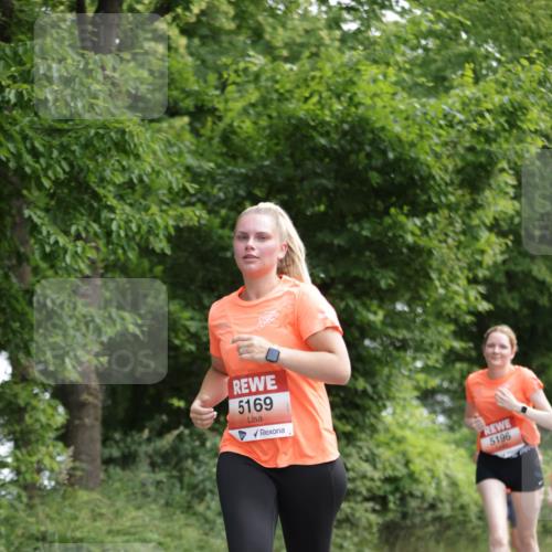 15.06.2025 - REWE Women's Run Jannik Wohlers http://msf.ph/oto/7970783 15.06.2025 10:05:56 Laufen 5169, 5196 meine-sportfotos.de
