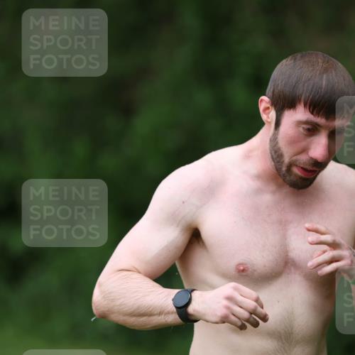 15.06.2025 - 7 Türme Triathlon Michael Strokosch http://msf.ph/oto/7970846 15.06.2025 12:58:42 Schwimmen 739, 794, 807, 826, 832, 884, 899, 935, 953, 1005, 1007, 1044, 1057, 1102, 1134, 1139, 1143, 1146, 1168, 1180, 1187 meine-sportfotos.de