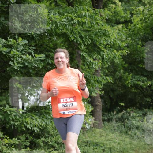 15.06.2025 - REWE Women's Run Jannik Wohlers http://msf.ph/oto/7970861 15.06.2025 10:06:00 Laufen 5319 meine-sportfotos.de