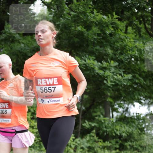 15.06.2025 - REWE Women's Run Jannik Wohlers http://msf.ph/oto/7970913 15.06.2025 10:06:04 Laufen 208, 5657 meine-sportfotos.de