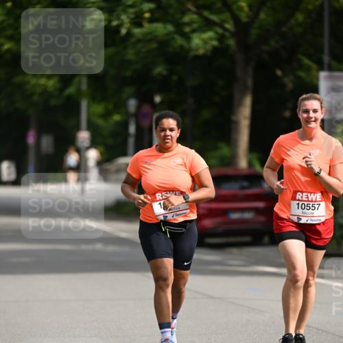 15.06.2025 - REWE Women's Run Dr. Thomas Lammeyer http://msf.ph/oto/7970971 15.06.2025 10:00:02 Laufen 16, 10557 meine-sportfotos.de