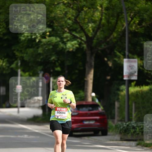 15.06.2025 - REWE Women's Run Dr. Thomas Lammeyer http://msf.ph/oto/7971026 15.06.2025 10:00:13 Laufen 10694 meine-sportfotos.de