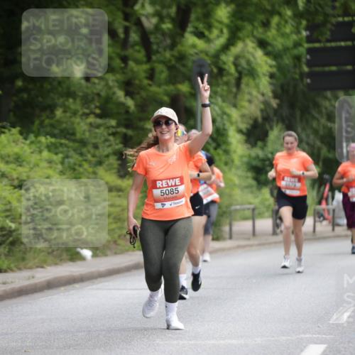 15.06.2025 - REWE Women's Run Jannik Wohlers http://msf.ph/oto/7971047 15.06.2025 10:06:14 Laufen 5085, 5679 meine-sportfotos.de