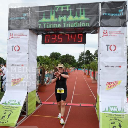 15.06.2025 - 7 Türme Triathlon Michael Strokosch http://msf.ph/oto/7971072 15.06.2025 13:57:48 Ziel 767 meine-sportfotos.de