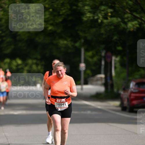15.06.2025 - REWE Women's Run Dr. Thomas Lammeyer http://msf.ph/oto/7971073 15.06.2025 10:00:15 Laufen 10541 meine-sportfotos.de