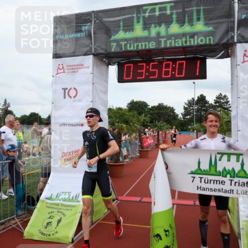 15.06.2025 - 7 Türme Triathlon Michael Strokosch http://msf.ph/oto/7971099 15.06.2025 13:58:01 Ziel 566 meine-sportfotos.de