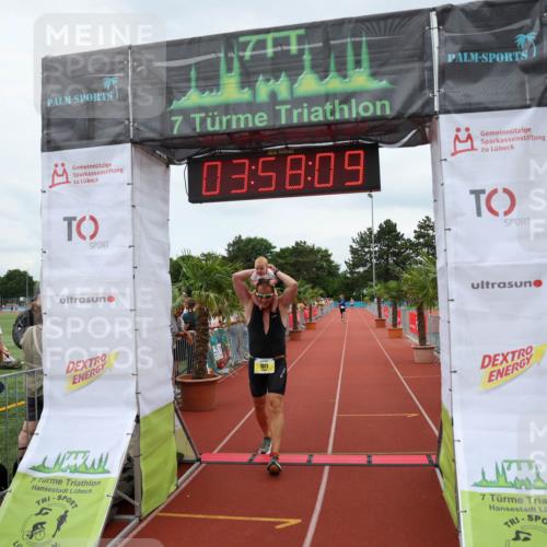 15.06.2025 - 7 Türme Triathlon Michael Strokosch http://msf.ph/oto/7971118 15.06.2025 13:58:09 Ziel 1071 meine-sportfotos.de