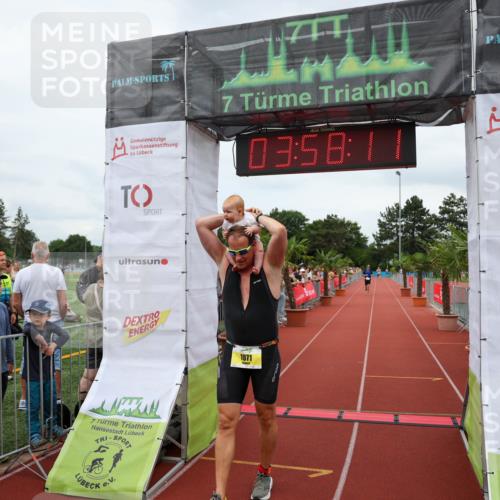 15.06.2025 - 7 Türme Triathlon Michael Strokosch http://msf.ph/oto/7971149 15.06.2025 13:58:10 Ziel 1071 meine-sportfotos.de