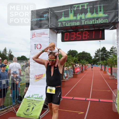 15.06.2025 - 7 Türme Triathlon Michael Strokosch http://msf.ph/oto/7971159 15.06.2025 13:58:11 Ziel 1071 meine-sportfotos.de