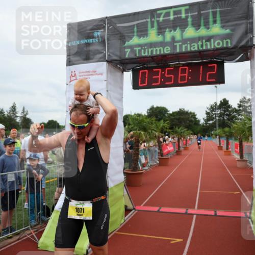 15.06.2025 - 7 Türme Triathlon Michael Strokosch http://msf.ph/oto/7971171 15.06.2025 13:58:12 Ziel 1071 meine-sportfotos.de
