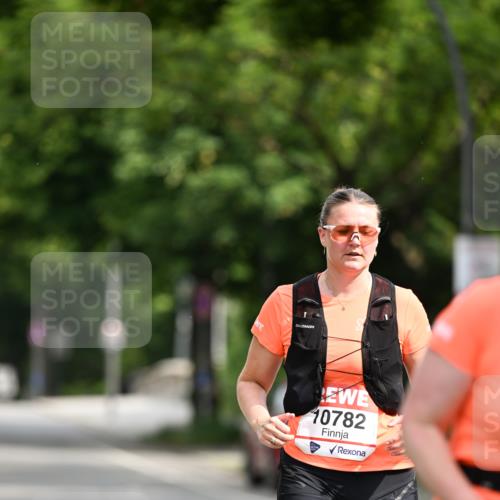 15.06.2025 - REWE Women's Run Dr. Thomas Lammeyer http://msf.ph/oto/7971173 15.06.2025 10:00:21 Laufen 10782 meine-sportfotos.de