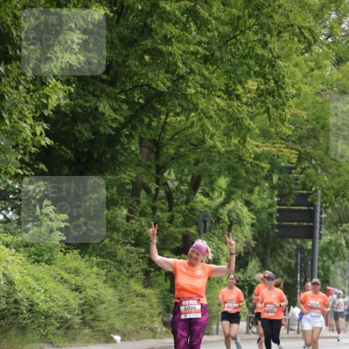 15.06.2025 - REWE Women's Run Jannik Wohlers http://msf.ph/oto/7971183 15.06.2025 10:06:21 Laufen 5099 meine-sportfotos.de