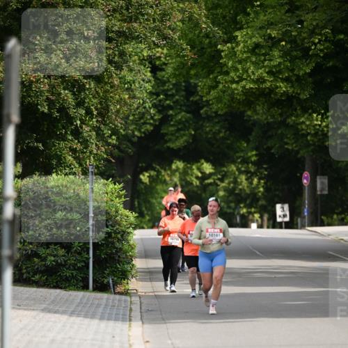 15.06.2025 - REWE Women's Run Dr. Thomas Lammeyer http://msf.ph/oto/7971195 15.06.2025 10:00:23 Laufen 10181, 10790 meine-sportfotos.de
