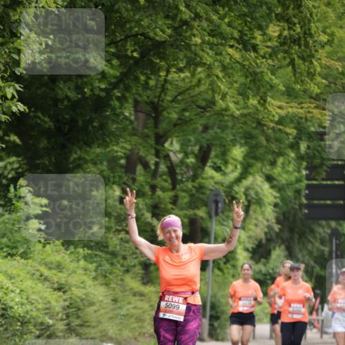 15.06.2025 - REWE Women's Run Jannik Wohlers http://msf.ph/oto/7971208 15.06.2025 10:06:22 Laufen 5099 meine-sportfotos.de