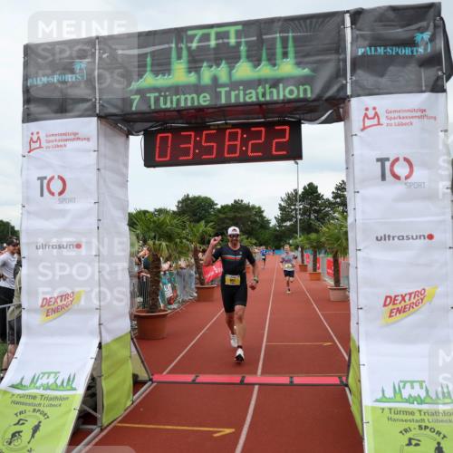 15.06.2025 - 7 Türme Triathlon Michael Strokosch http://msf.ph/oto/7971218 15.06.2025 13:58:22 Ziel 851, 973, 1045 meine-sportfotos.de