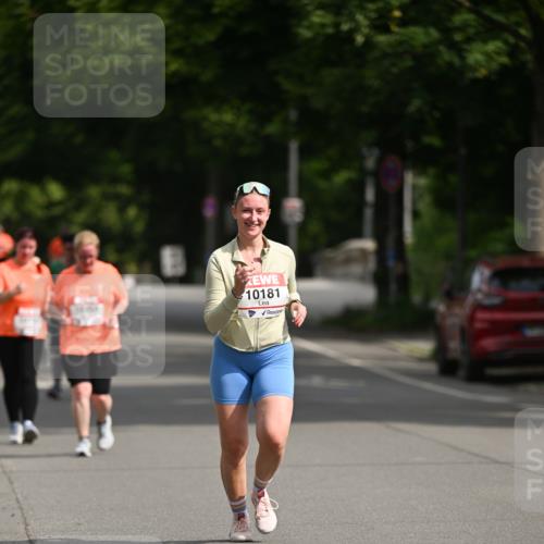 15.06.2025 - REWE Women's Run Dr. Thomas Lammeyer http://msf.ph/oto/7971229 15.06.2025 10:00:31 Laufen 10181 meine-sportfotos.de