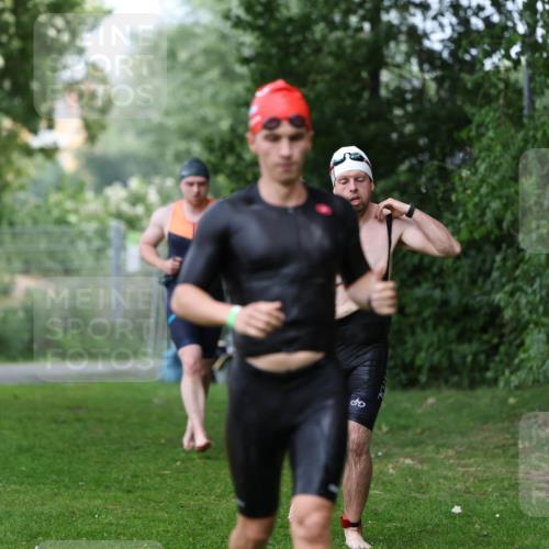 15.06.2025 - 7 Türme Triathlon Michael Strokosch http://msf.ph/oto/7971234 15.06.2025 12:59:29 Schwimmen 743, 750, 875, 892, 975, 1008, 1063, 1082, 1088, 1097 meine-sportfotos.de