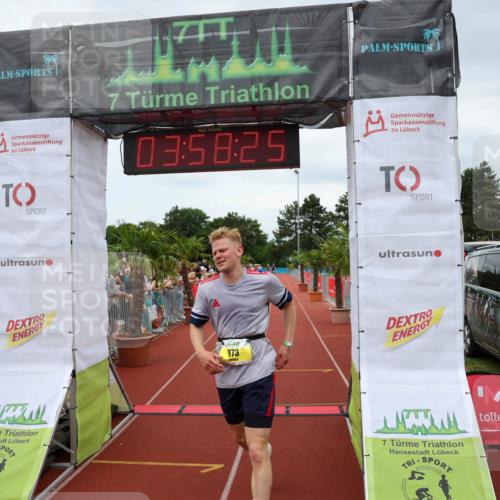 15.06.2025 - 7 Türme Triathlon Michael Strokosch http://msf.ph/oto/7971257 15.06.2025 13:58:25 Ziel 776, 851, 973, 1045 meine-sportfotos.de
