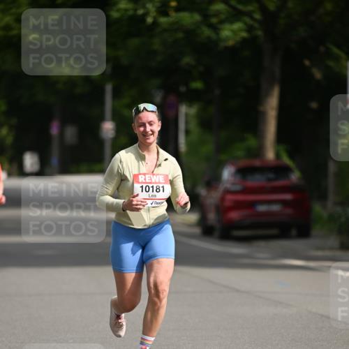 15.06.2025 - REWE Women's Run Dr. Thomas Lammeyer http://msf.ph/oto/7971278 15.06.2025 10:00:32 Laufen 10181 meine-sportfotos.de