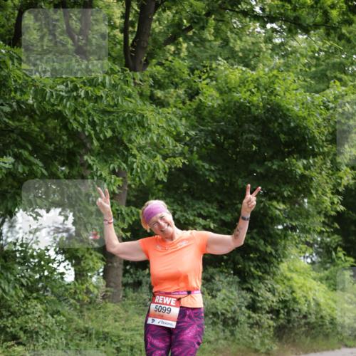 15.06.2025 - REWE Women's Run Jannik Wohlers http://msf.ph/oto/7971301 15.06.2025 10:06:26 Laufen 5099 meine-sportfotos.de