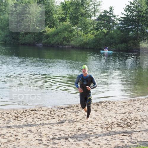 21.06.2025 - 27. Vierlanden-Triathlon MichiJ http://msf.ph/oto/7971345 15.06.2026 08:29:19 Schwimmen 4, 51 meine-sportfotos.de