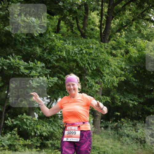 15.06.2025 - REWE Women's Run Jannik Wohlers http://msf.ph/oto/7971360 15.06.2025 10:06:26 Laufen 5099, 250 meine-sportfotos.de
