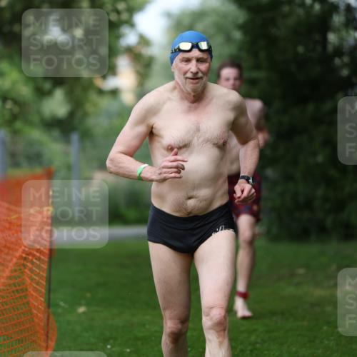 15.06.2025 - 7 Türme Triathlon Michael Strokosch http://msf.ph/oto/7971366 15.06.2025 12:59:45 Schwimmen 191, 892, 1008, 1082, 1088 meine-sportfotos.de