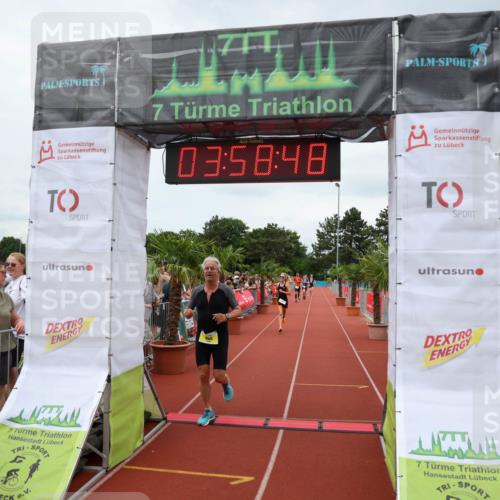 15.06.2025 - 7 Türme Triathlon Michael Strokosch http://msf.ph/oto/7971374 15.06.2025 13:58:48 Ziel 763, 805, 1111 meine-sportfotos.de