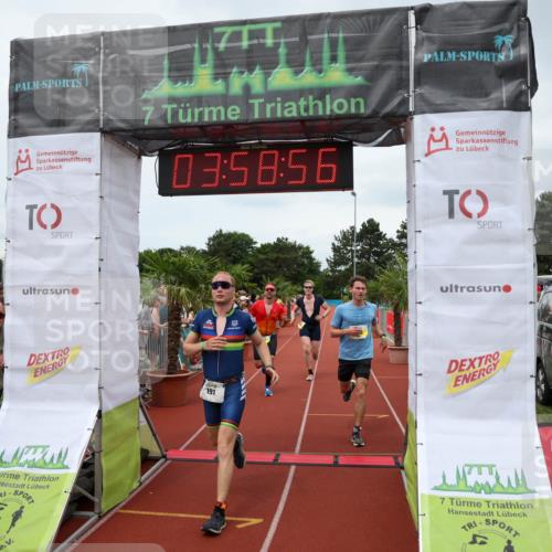 15.06.2025 - 7 Türme Triathlon Michael Strokosch http://msf.ph/oto/7971437 15.06.2025 13:58:56 Ziel 191, 738, 1103, 1111, 1198 meine-sportfotos.de