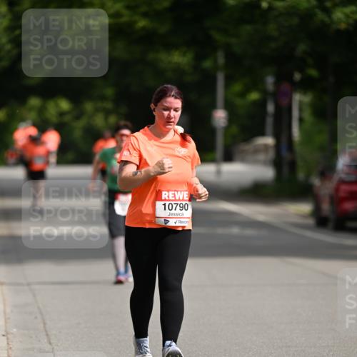 15.06.2025 - REWE Women's Run Dr. Thomas Lammeyer http://msf.ph/oto/7971445 15.06.2025 10:00:39 Laufen 10790 meine-sportfotos.de